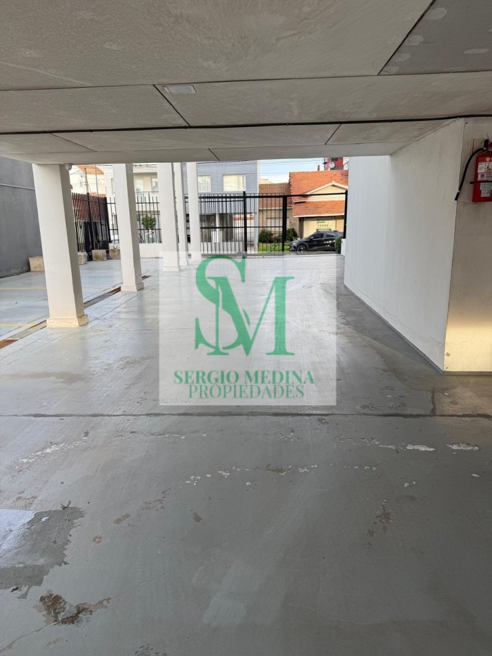 VENDO DEPARTAMENTO 2 AMBIENTES CON BALCON QUINCHO Y COCHERA 