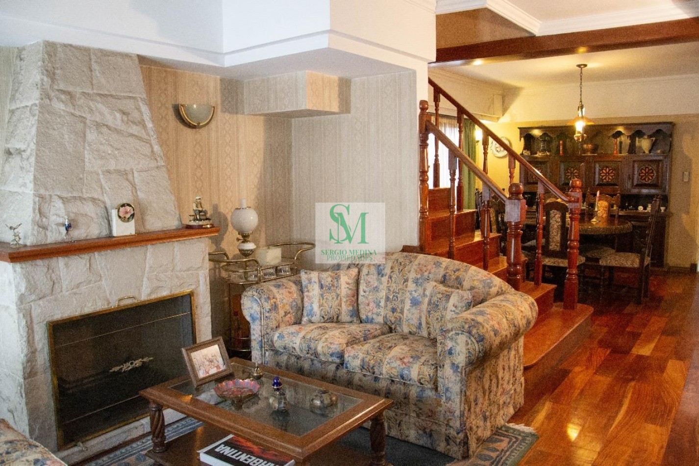 VENDO CHALET 6 AMB con QUINCHO PARQUE Y COCHERA