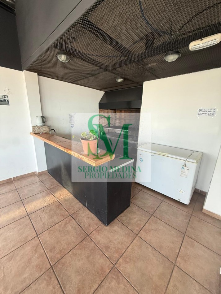 VENDO DEPARTAMENTO 2 AMBIENTES CON BALCON QUINCHO Y COCHERA 