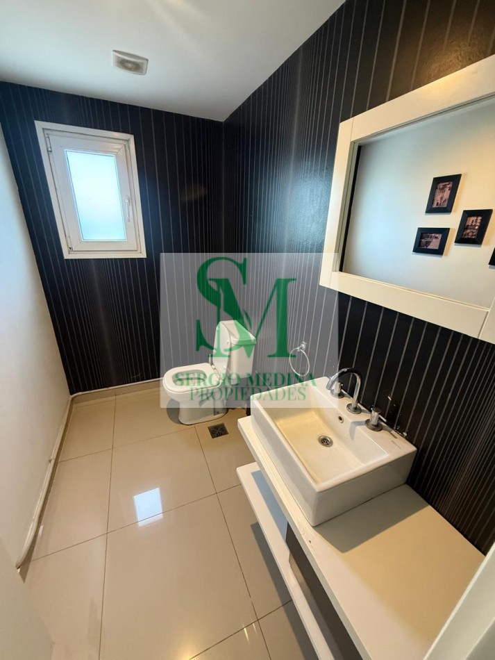 VENDO DEPARTAMENTO 2 AMBIENTES CON BALCON QUINCHO Y COCHERA 